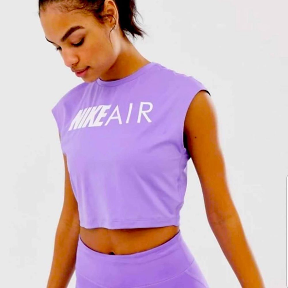 NIKE DRY Womens Gym Purple Crop Top